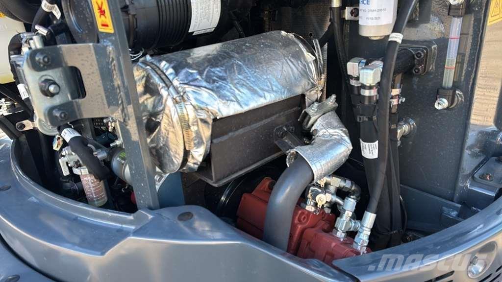 Hyundai HX 25AZ Excavatoare speciale