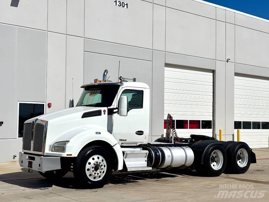 Kenworth T 880 Autotractoare