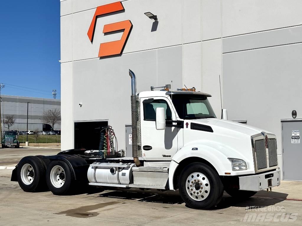 Kenworth T 880 Autotractoare