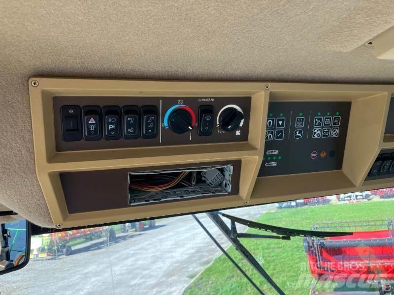John Deere 7300 Forajere cu autopropulsare