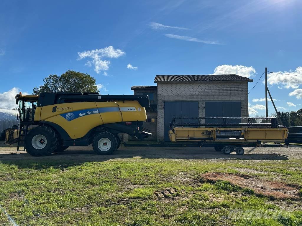 New Holland CX 8070 Combine de secerat