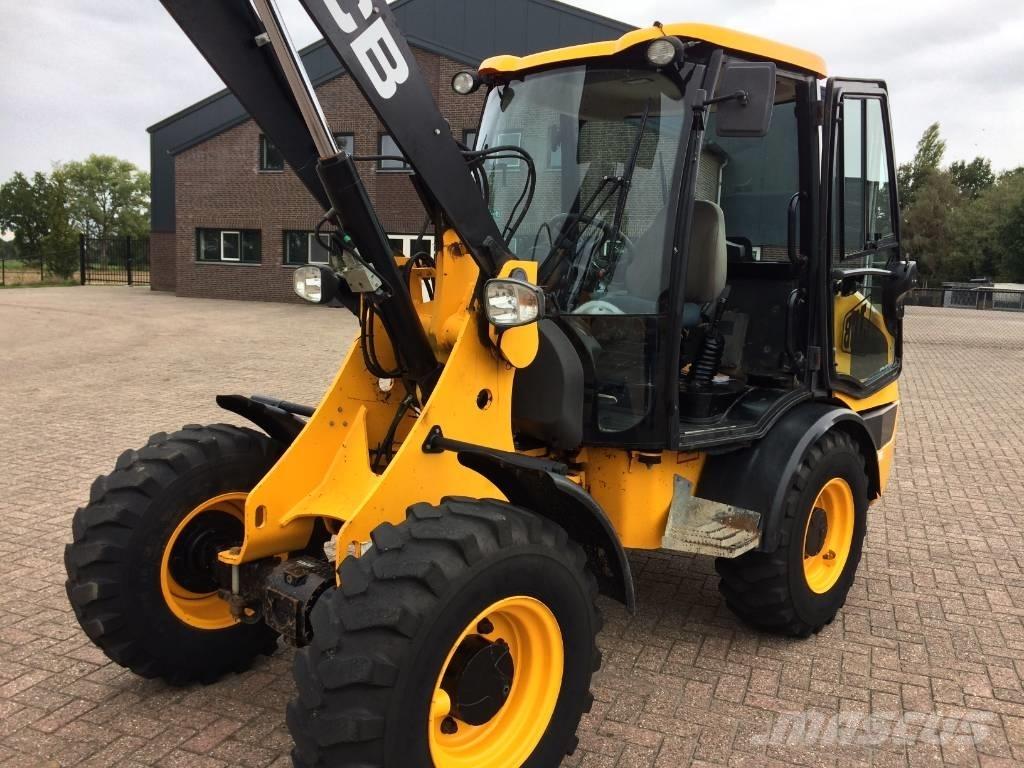 JCB 406 Incarcator pe pneuri