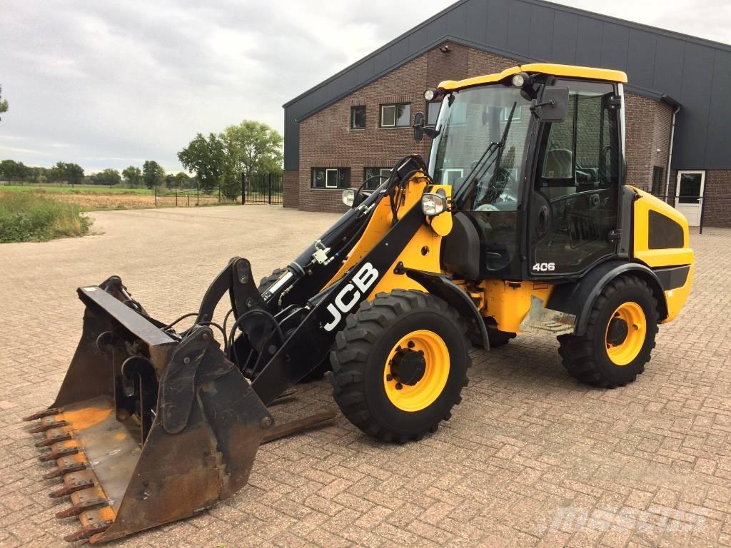 JCB 406 Incarcator pe pneuri