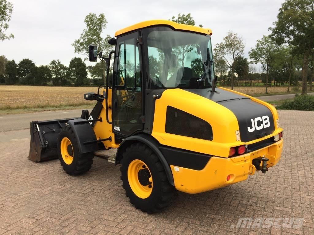 JCB 406 Incarcator pe pneuri