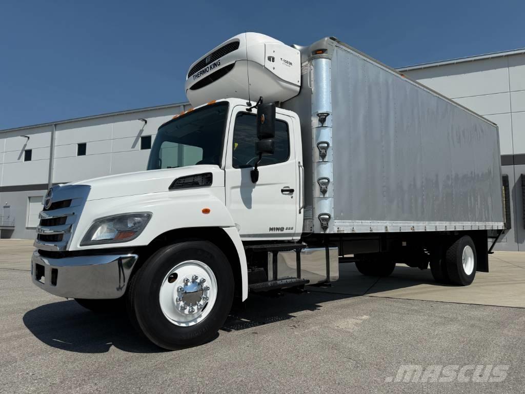 Hino 338 Camion cu control de temperatura