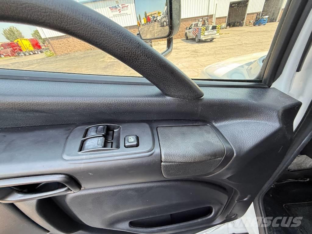 Hino 338 Camion cu control de temperatura