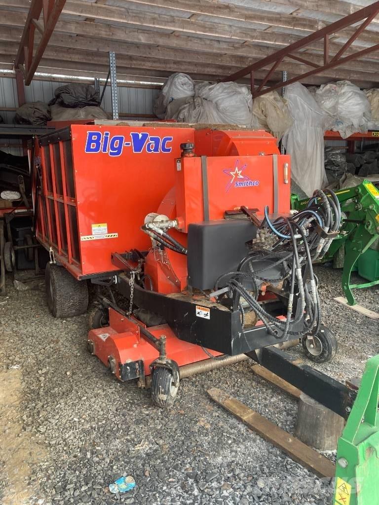 SmithCo Big Vac Utilaje întreţinere terenuri - Altele
