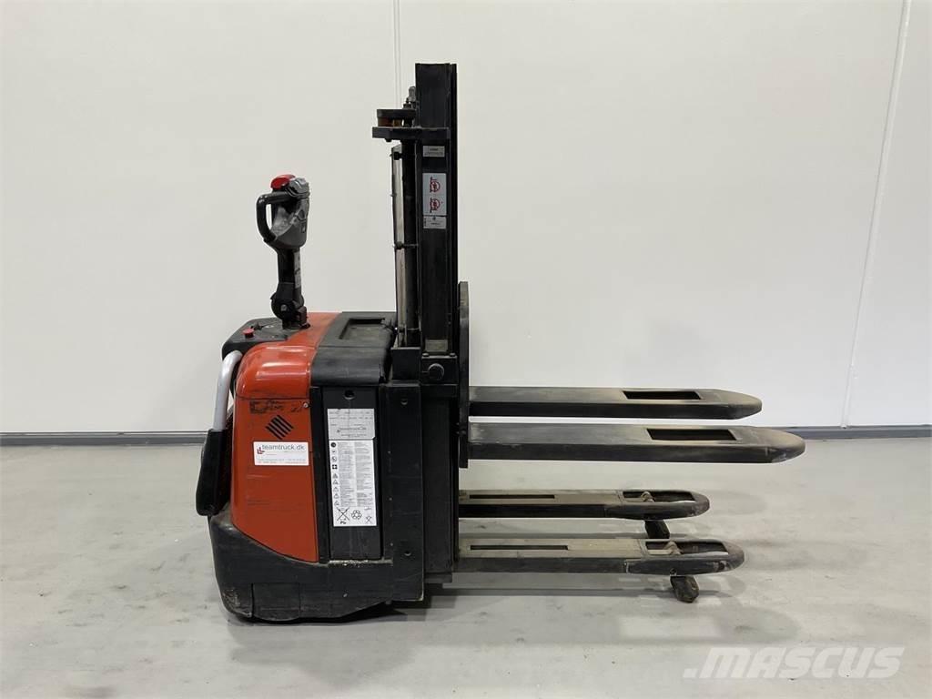 BT SPE125L Transpaleti autopropulsanti