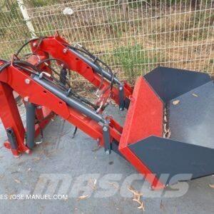  TJM   PALA TRASERA TJM Încarcatoare frontale