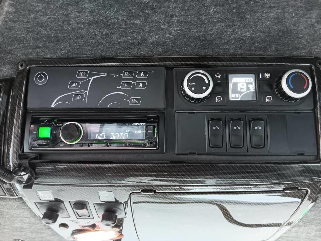 Valtra T 214 D Tractoare