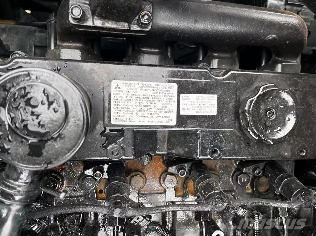 Kobelco SK 140 Excavatoare pe șenile
