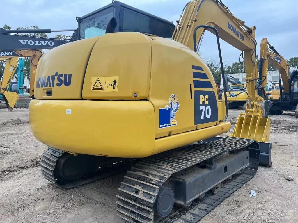 Komatsu PC 70-8 Excavatoare pe șenile
