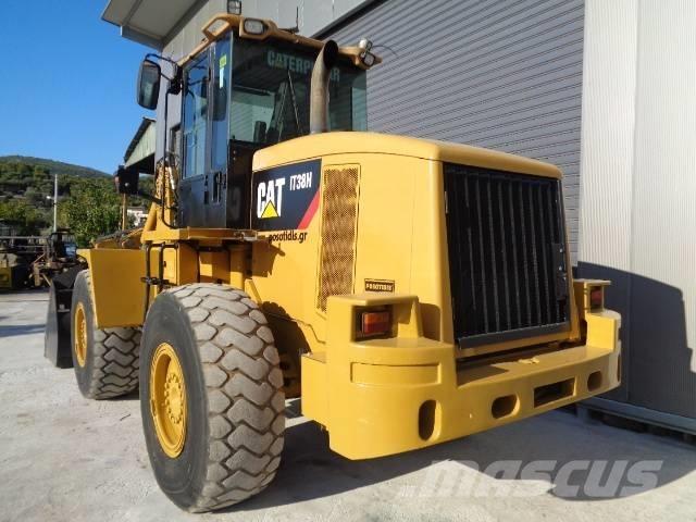 CAT IT 38 H Incarcator pe pneuri