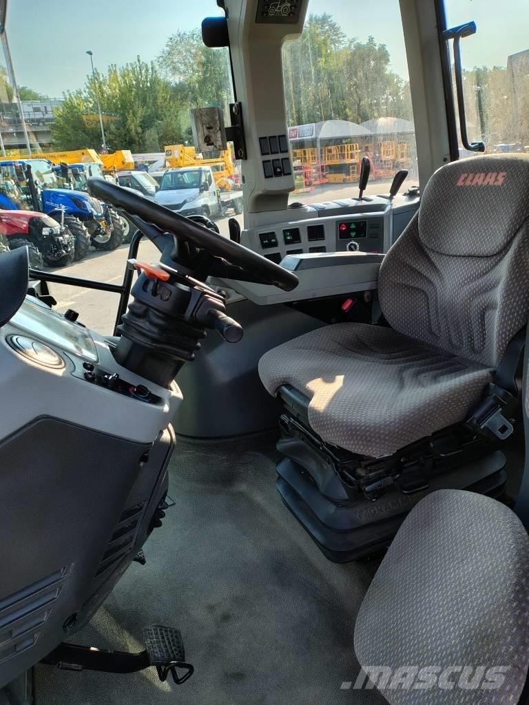CLAAS Arion 640 Tractoare
