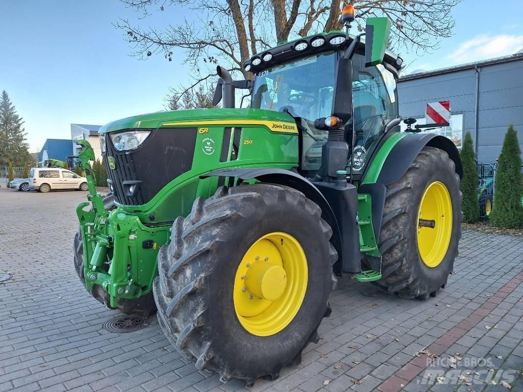 John Deere 6R250 Tractoare