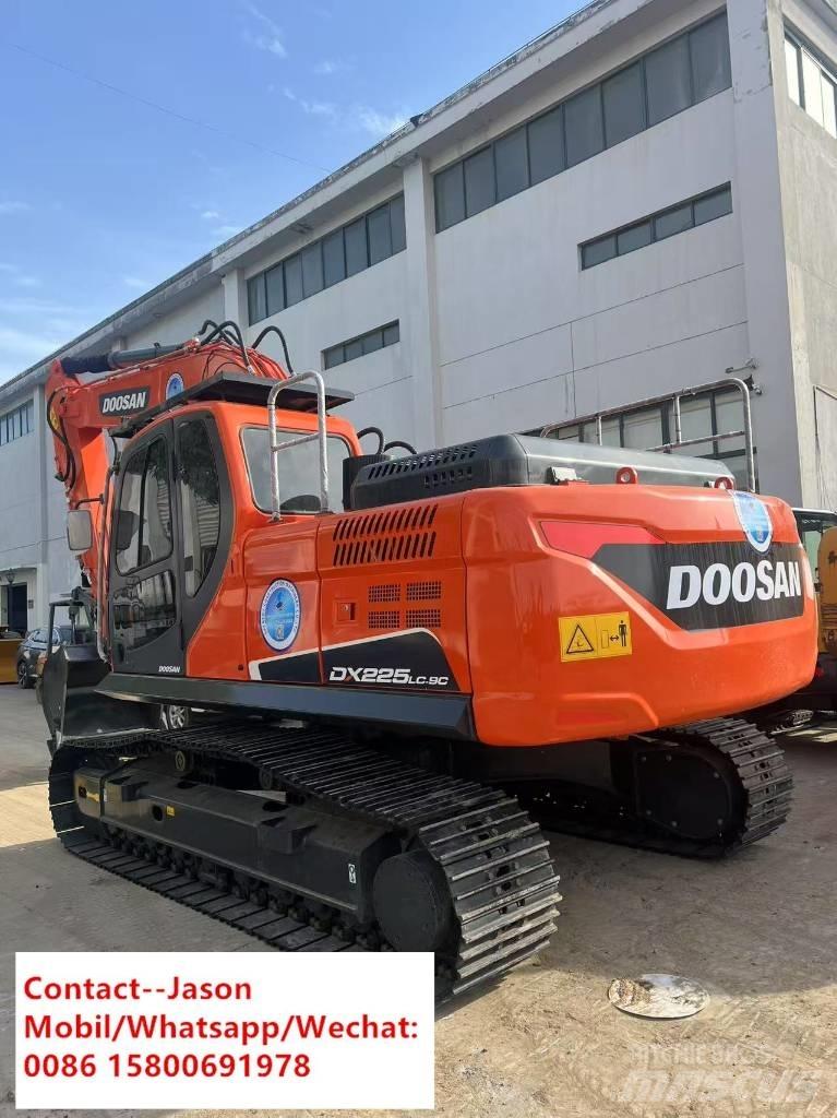 Doosan DX 225 LC Excavatoare pe șenile
