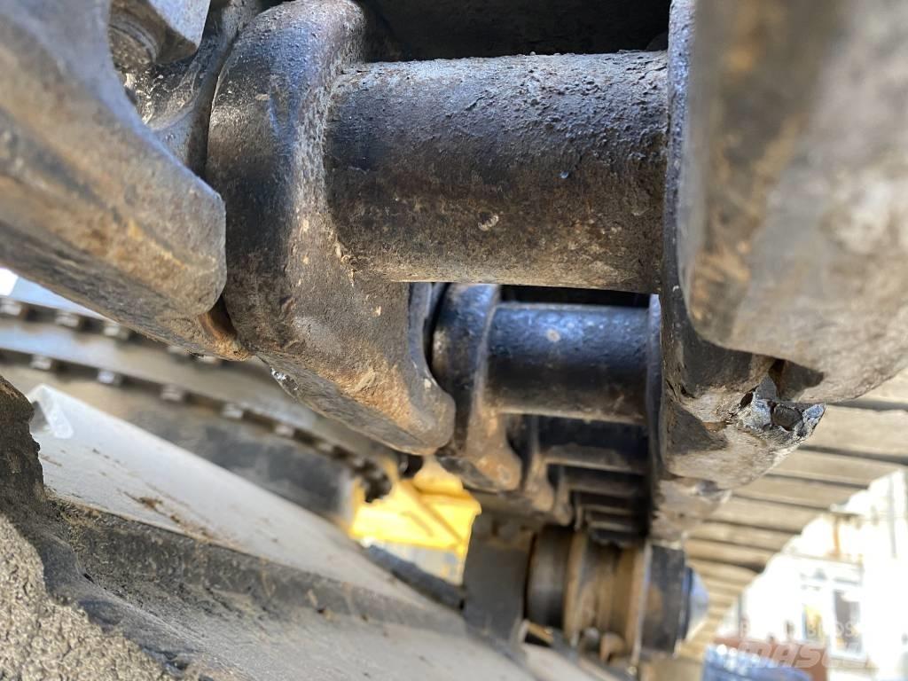 Komatsu PC200 Excavatoare pe șenile
