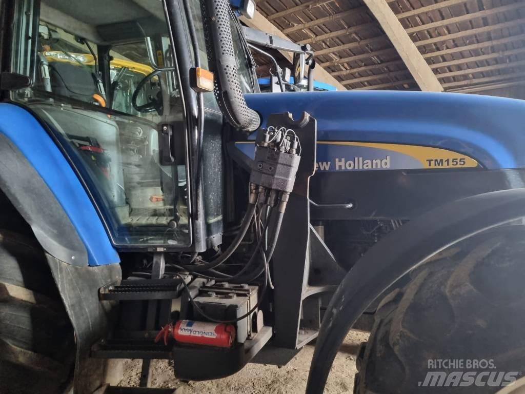 New Holland TM 155 Tractoare