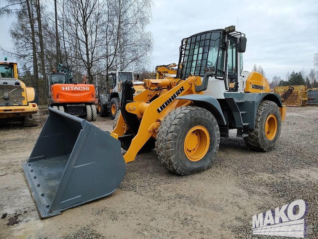Liebherr L 534 Incarcator pe pneuri