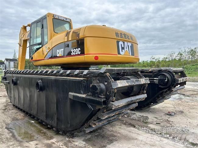 CAT 320 C Excavator amfibiu