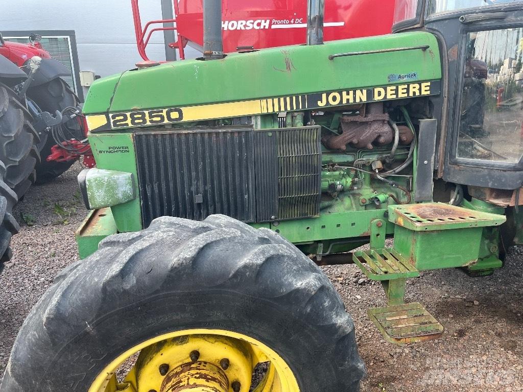 John Deere 2850 Tractoare