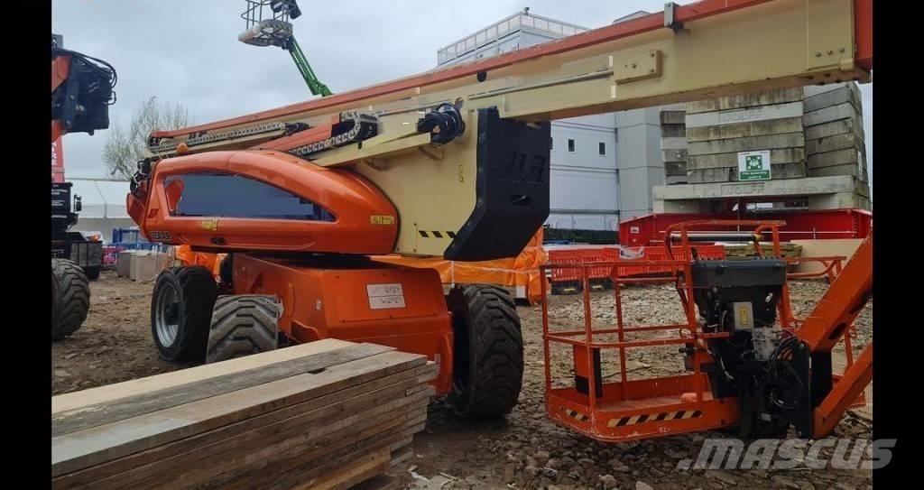 JLG 1250 AJP Nacele cu brat articulat