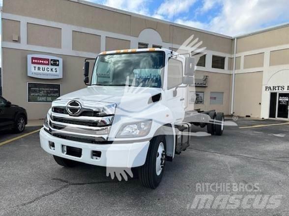 Hino L6 Camion cabina sasiu