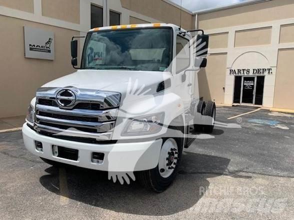 Hino L7 Autobasculanta