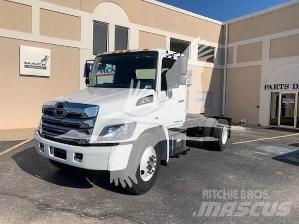 Hino L7 Camion cabina sasiu