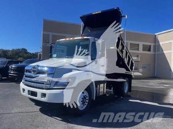 Hino L7 Autobasculanta