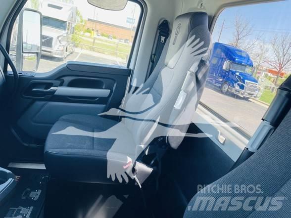 Kenworth T680 Autotractoare