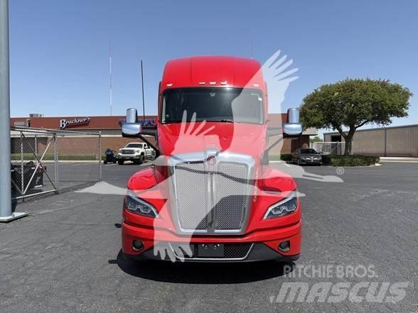 Kenworth T680 Autotractoare