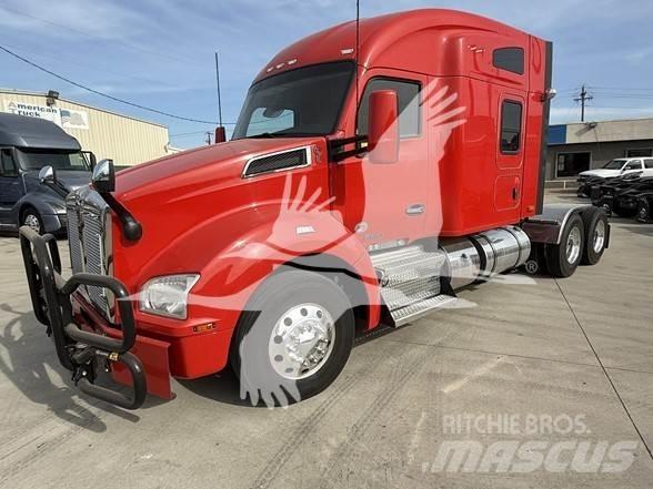 Kenworth T880 Autotractoare