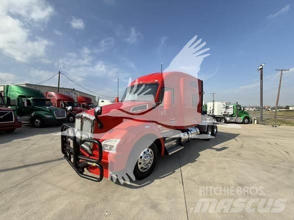 Kenworth T880 Autotractoare