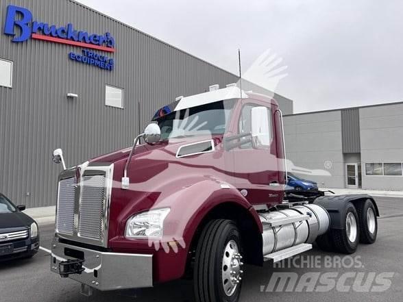 Kenworth T880 Autotractoare