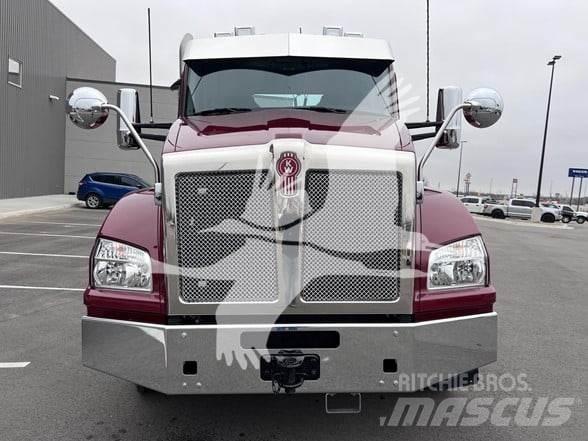 Kenworth T880 Autotractoare