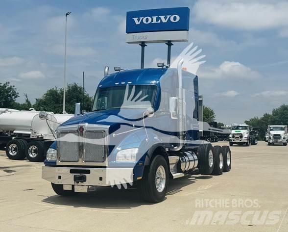 Kenworth T880 Autotractoare
