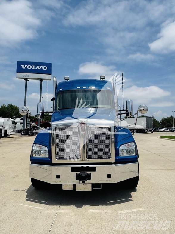 Kenworth T880 Autotractoare