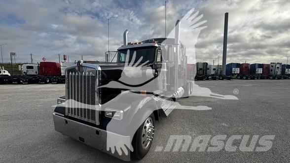 Kenworth W900 Autotractoare
