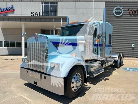 Kenworth W900L Autotractoare