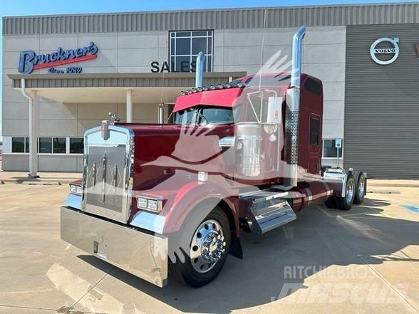 Kenworth W900L Autotractoare