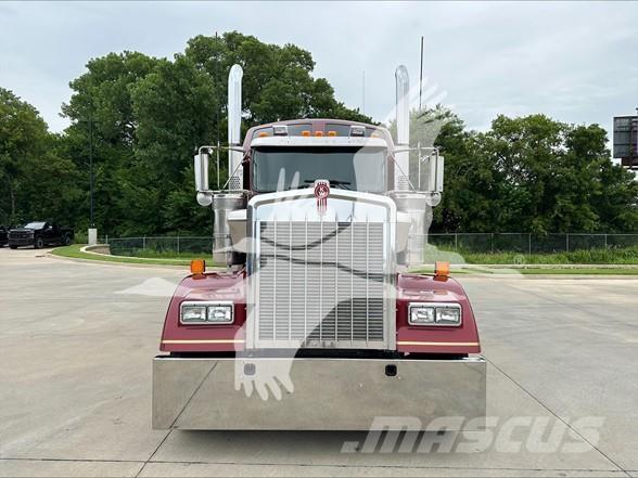 Kenworth W900L Autotractoare