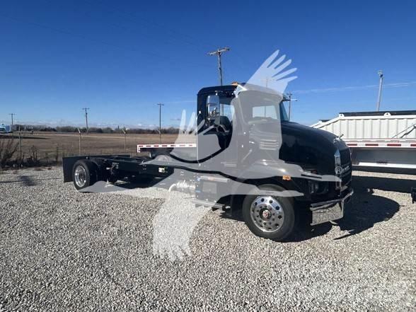 Mack MD6 Camion cabina sasiu