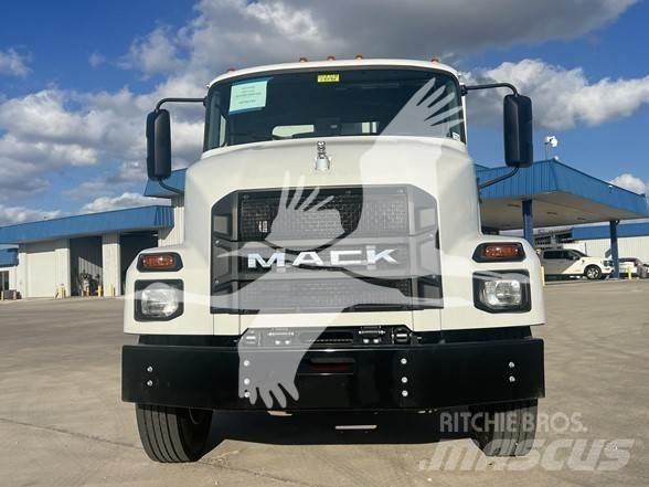 Mack MD6 Camion de deseuri