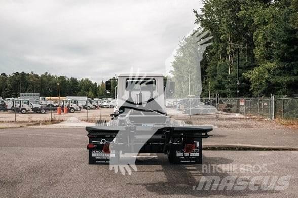 Mack MD6 Camion cabina sasiu