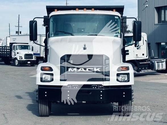 Mack MD6 Autobasculanta