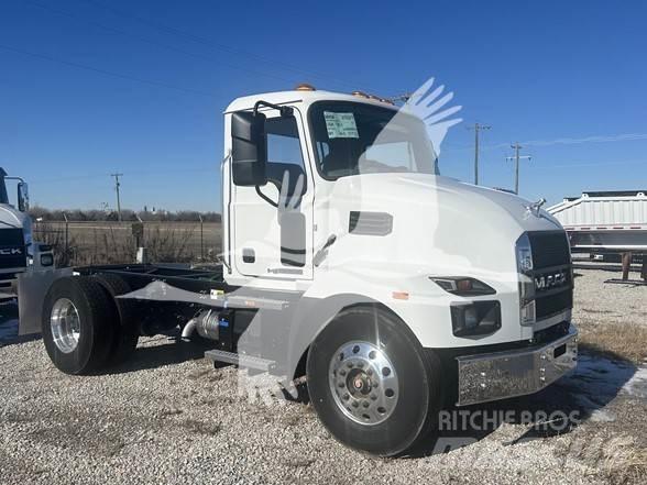 Mack MD6 Camion cabina sasiu