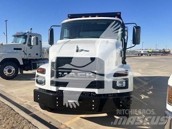 Mack MD6 Autobasculanta