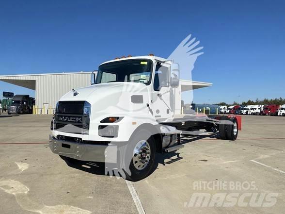 Mack MD6 Camion cabina sasiu