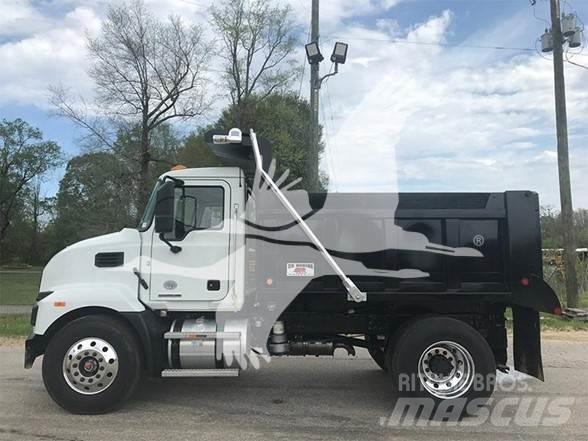 Mack MD6 Autobasculanta